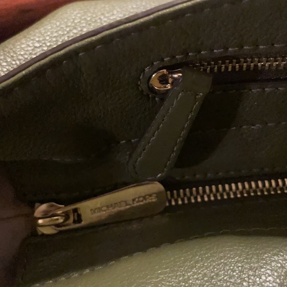 Michael Kors Shoulder Bag - Picture 13 of 15